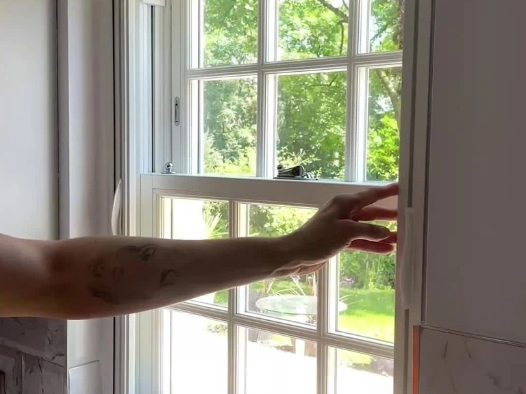 Çayyolu Menteşeli Sineklik Toz ve Polenlere Karşı Koruma Alerjik Reaksiyonları Önleyin